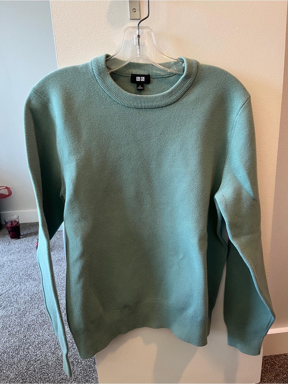 UNIQLO Crewneck Sweater in Seafoam Green